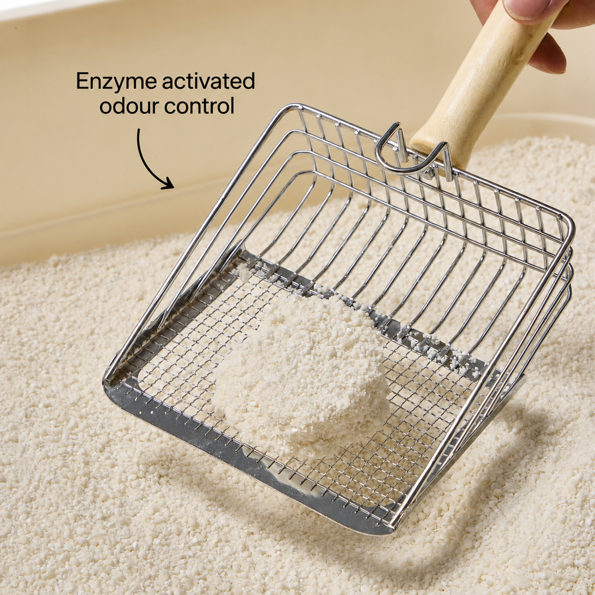 Snow cassava cat litter on a scoop, with enzyme activated odour control (Snow)
